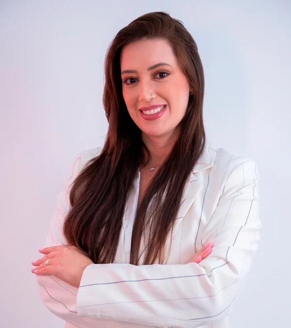 Letícia Araújo de Carvalho